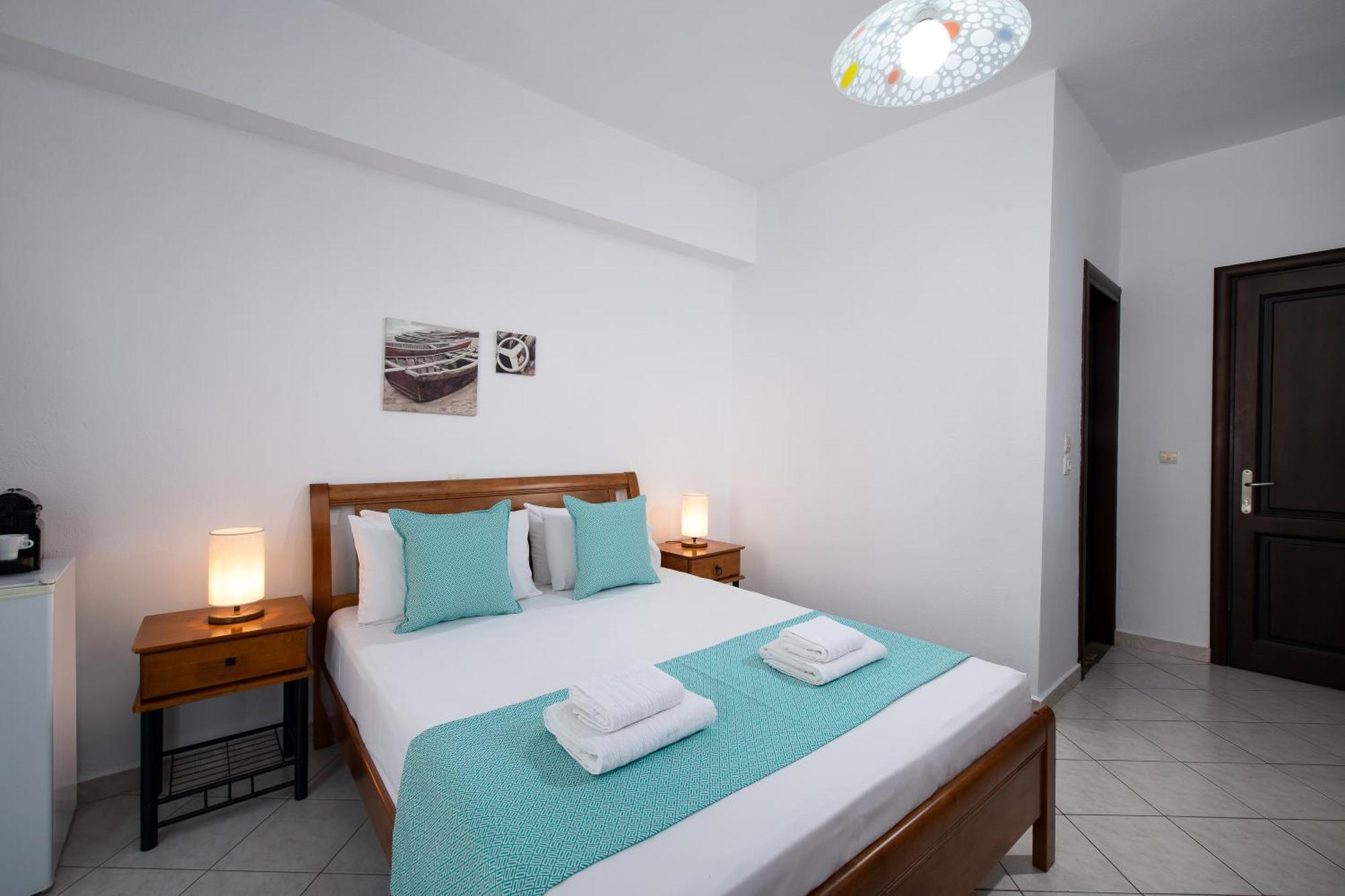 Kentrikon Rooms Limenaria  Bagian luar foto